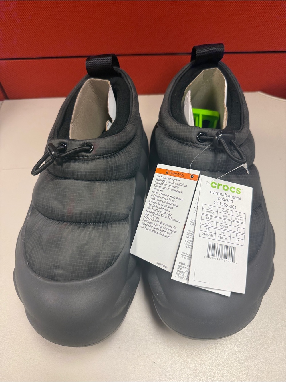 Crocs Overpuff Shorty Shoes m6w8